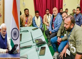 ਹੌਸਲੇ ਬੁਲੰਦ ਰੱਖਣ ਲਈ ਯੋਗ ਅਤੇ ਸੈਰ ਦਾ ਸਹਾਰਾ ਲਿਆ