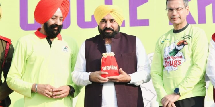 ਨਸ਼ਿਆਂ ਦਾ ਲੱਕ ਤੋੜਨ ਲਈ ਮੁੱਖ ਮੰਤਰੀ ਦੀ ਅਗਵਾਈ ਵਿੱਚ ਲੁਧਿਆਣਾ ਵਿਖੇ ਹੋਈ ਦੇਸ਼ ਦੀ ਸਭ ਤੋਂ ਵੱਡੀ ਸਾਈਕਲ ਰੈਲੀ