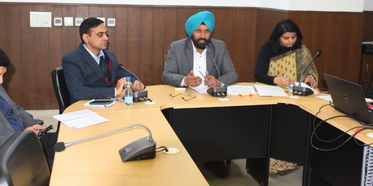 ਸਥਾਨਕ ਸਰਕਾਰਾਂ ਮੰਤਰੀ ਵੱਲੋਂ ਵੱਖ ਵੱਖ ਸਕੀਮਾਂ ਅਧੀਨ ਚਲ ਰਹੇ ਪ੍ਰਾਜੈਕਟਾ ਨੂੰ ਤੇਜੀ ਨਾਲ ਮੁਕੰਮਲ ਕਰਨ ਦੇ ਆਦੇਸ਼