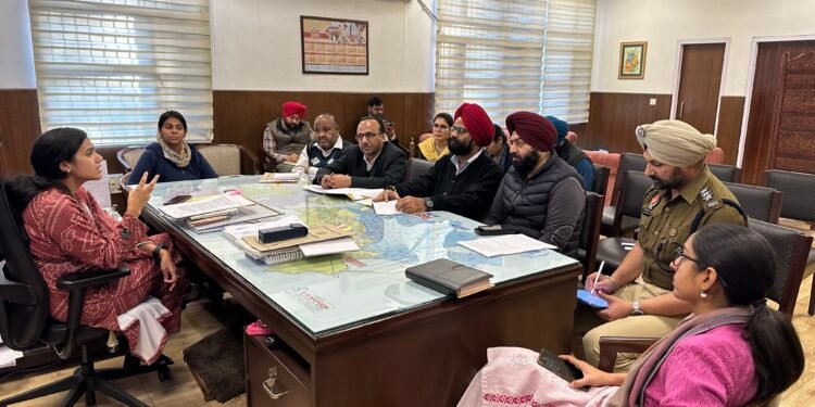 ਡਿਪਟੀ ਕਮਿਸ਼ਨਰ ਵੱਲੋਂ ਫ਼ੌਜਦਾਰੀ ਨਿਆਂ ਪ੍ਰਣਾਲੀ ‘ਚ ਸੁਧਾਰ ਕਰਨ ਲਈ ਜਾਇਜ਼ਾ ਬੈਠਕ