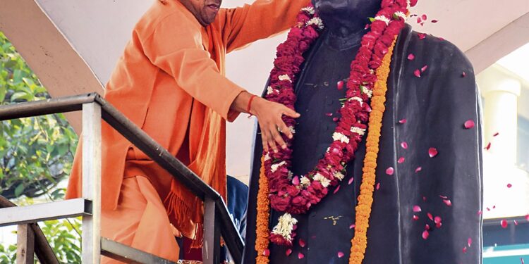 ਪ੍ਰਧਾਨ ਮੰਤਰੀ ਤੇ ਹੋਰ ਆਗੂਆਂ ਵੱਲੋਂ ਸਰਦਾਰ ਪਟੇਲ ਨੂੰ ਸ਼ਰਧਾਂਜਲੀ