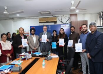 ਸਿਹਤ ਮੰਤਰੀ ਨੇ ਪੰਜਾਬ ਰਾਜ ਏਡਜ਼ ਕੰਟਰੋਲ ਸੋਸਾਇਟੀ ਦੀਆਂ ਦੋ ਅਹਿਮ ਰਿਪੋਰਟਾਂ ਕੀਤੀਆਂ ਜਾਰੀ 