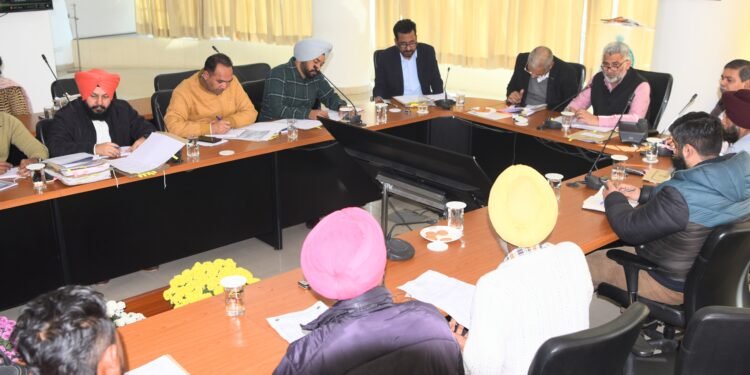ਜੰਗਲਾਤ ਕਾਮਿਆਂ ਦੀ ਭਲਾਈ, ਸੂਬਾ ਸਰਕਾਰ ਦੀ ਤਰਜੀਹ: ਲਾਲ ਚੰਦ ਕਟਾਰੂਚੱਕ