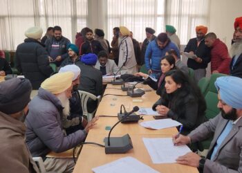 PUNJABI LATEST NEWS:ਜਦੋਂ ਡਿਪਟੀ ਕਮਿਸ਼ਨਰ ਸਾਕਸ਼ੀ ਸਾਹਨੀ ਨੇ ਖੁਦ ਸੰਭਾਲੀ ਕੈਂਪ ਦੀ ਕਮਾਨ