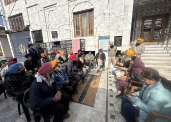 PUNJABI NEWS:ਸ਼੍ਰੋਮਣੀ ਗੁਰਦੁਆਰਾ ਪ੍ਰਬੰਧਕ ਕਮੇਟੀ ਦੀ ਚੋਣ ਲਈ ਵੋਟਾਂ ਦੀ ਰਜਿਸਟਰੇਸ਼ਨ ਲਈ ਡਿਪਟੀ ਕਮਿਸ਼ਨਰ ਵੱਲੋਂ ਗੁਰਦੁਆਰਾ ਕਮੇਟੀਆਂ ਦੇ ਨੁਮਾਇੰਦਿਆਂ ਨਾਲ ਬੈਠਕ