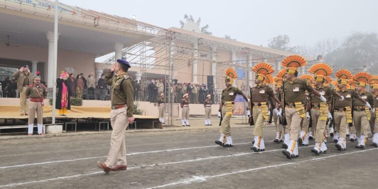 REPUBLIC DAY:ਗਣਤੰਤਰ ਦਿਵਸ ; ਫੁੱਲ ਡਰੈਸ ਰਿਹਰਸਲ ਦਾ ਡਿਪਟੀ ਕਮਿਸ਼ਨਰ ਨੇ ਲਿਆ ਜਾਇਜ਼ਾ