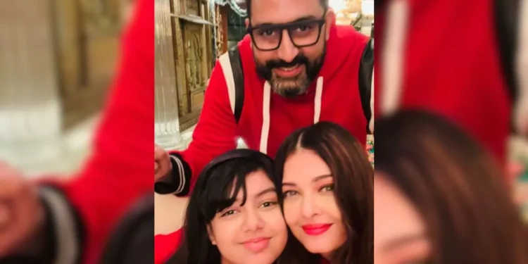 ਆਪਣੇ 48ਵੇਂ ਜਨਮਦਿਨ ‘ਤੇ, ਅਭਿਸ਼ੇਕ ਬੱਚਨ ਨੇ ਆਪਣੀ ਪਤਨੀ ਐਸ਼ਵਰਿਆ ਰਾਏ ਬੱਚਨ ਤੋਂ ਜਨਮਦਿਨ ਦੀ ਦਿਲੋਂ ਸ਼ੁਭਕਾਮਨਾਵਾਂ ਪ੍ਰਾਪਤ ਕੀਤੀਆਂ, ਜਿਸ ਵਿੱਚ ਉਨ੍ਹਾਂ ਦੀ ਪਿਆਰੀ ਧੀ, ਆਰਾਧਿਆ ਵੀ ਸ਼ਾਮਲ ਸੀ।