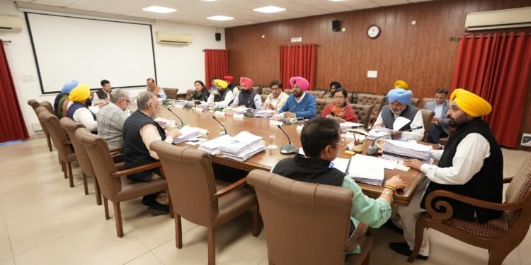 ਮੁੱਖ ਮੰਤਰੀ ਦੀ ਅਗਵਾਈ ਵਿੱਚ ਵਜ਼ਾਰਤ ਵੱਲੋਂ ਦੋ ਦਹਾਕਿਆਂ ਬਾਅਦ ਹੇਠਲੀਆਂ ਅਦਾਲਤਾਂ ਦੀਆਂ 3842 ਆਰਜ਼ੀ ਅਸਾਮੀਆਂ ਨੂੰ ਪੱਕੀਆਂ ਅਸਾਮੀਆਂ ਵਿੱਚ ਤਬਦੀਲ ਕਰਨ ਨੂੰ ਹਰੀ ਝੰਡੀ
