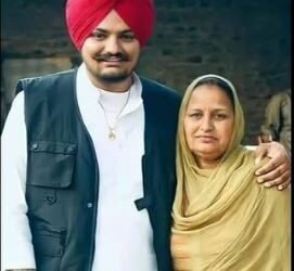 ਸਿੱਧੂ ਮੂਸੇ ਵਾਲਾ ਦੀ ਬਰਸੀ ‘ਤੇ ਮਾਂ ਦੁਆਰਾ ਲਿਖਿਆ ਦਿਲ ਦਹਿਲਾਉਣ ਵਾਲਾ ਨੋਟ