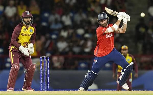 ਇੰਗਲੈਂਡ ਨੇ ਟੀ-20 ਵਿਸ਼ਵ ਕੱਪ ‘ਚ ਵੈਸਟਇੰਡੀਜ਼ ਨੂੰ 8 ਵਿਕਟਾਂ ਨਾਲ ਹਰਾਇਆ