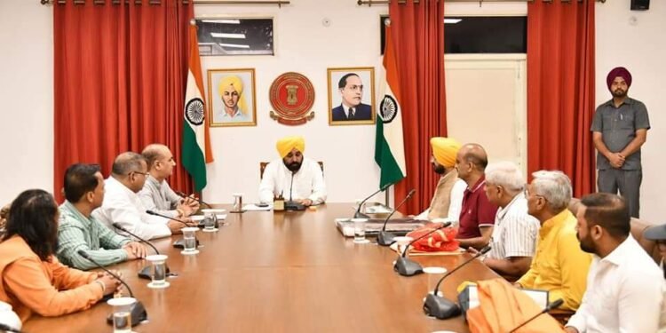 ਹਿੰਦੂ ਜਥੇਬੰਦੀਆਂ ਨੇ CM ਭਗਵੰਤ ਮਾਨ ਦਾ ਧੰਨਵਾਦ ਕੀਤਾ।