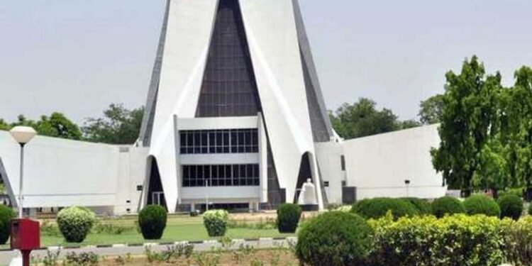 ਪੰਜਾਬੀ ਯੂਨੀਵਰਸਿਟੀ ਨੇ ਸਵੱਛਤਾ ਦੀ ਘਾਟ ‘ਤੇ ਚਿੰਤਾ ਜ਼ਾਹਰ ਕੀਤੀ।