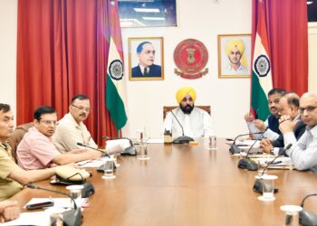 ਮੁੱਖ ਮੰਤਰੀ ਨੇ 2436.49 ਕਰੋੜ ਰੁਪਏ ਦੀ ਲਾਗਤ ਨਾਲ 13400 ਕਿਲੋਮੀਟਰ ਲਿੰਕ ਸੜਕਾਂ ਦੀ ਉਸਾਰੀ ਨੂੰ ਦਿੱਤੀ ਮਨਜ਼ੂਰੀ