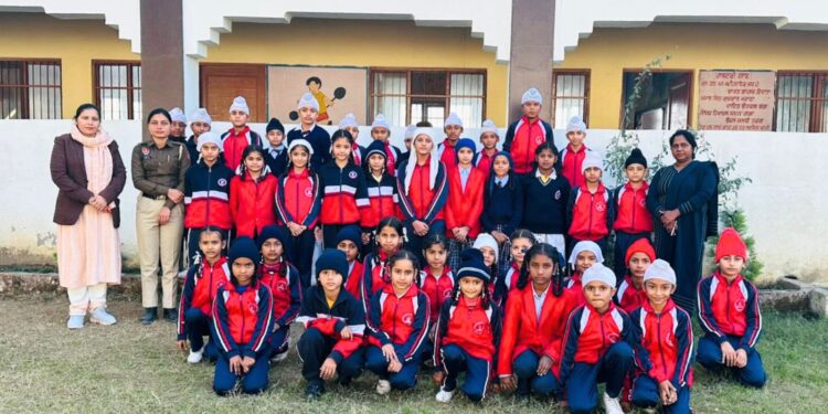 ਬਟਾਲਾ ਪੁਲਿਸ ਦੇ ਸ਼ਕਤੀ ਹੈਲਪਡੈਸਕ ਵੱਲੋਂ ਸ਼੍ਰੀ ਗੁਰੂ ਰਾਮ ਦਾਸ ਪਬਲਿਕ ਸਕੂਲ ਭਾਮ ਵਿਖੇ ਜਾਗਰੂਕਤਾ ਸੈਮੀਨਾਰ