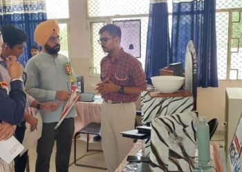 ਵਿਦਿਆਰਥੀਆਂ ਦੀ ਵਿਗਿਆਨਕ ਸੋਚ ਨੂੰ ਹੋਰ ਵਿਕਸਤ ਕਰਨ ‘ਚ ਸਹਾਈ ਹੁੰਦੀਆਂ ਨੇ ਪ੍ਰਦਰਸ਼ਨੀਆਂ : ਸਹਾਇਕ ਡਾਇਰੈਕਟਰ