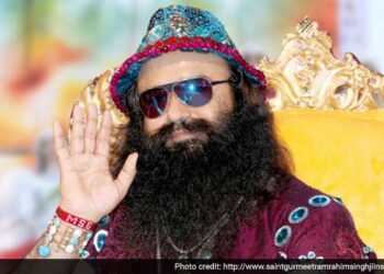 ਗੁਰਮੀਤ ਰਾਮ ਰਹੀਮ ਅੱਜ ਸੁਨਾਰੀਆ ਜੇਲ੍ਹ ਵਾਪਸ ਆਵੇਗਾ, ਉਸਨੂੰ 9 ਅਪ੍ਰੈਲ ਨੂੰ 21 ਦਿਨਾਂ ਦੀ ਛੁੱਟੀ ਦਿੱਤੀ ਗਈ ਸੀ।