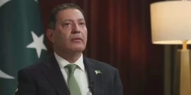 ਪਾਕਿਸਤਾਨ ਨੇ ਭਾਰਤ ਨੂੰ ਚੇਤਾਵਨੀ ਜਾਰੀ ਕੀਤੀ ਹੈ, ਜਿਸ ਵਿੱਚ ਉਹ ਆਪਣੀਆਂ ਪੂਰੀਆਂ ਫੌਜੀ ਸਮਰੱਥਾਵਾਂ ਦੀ ਵਰਤੋਂ ਕਰਨ ਦੀ ਤਿਆਰੀ ਦਾ ਸੰਕੇਤ ਦਿੰਦਾ ਹੈ।