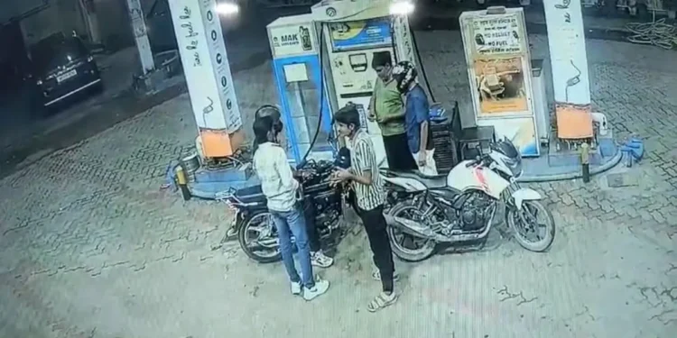 ਦਿਸ਼ਾ ਪਟਾਨੀ ਦੇ ਘਰ ਗੋਲੀਬਾਰੀ ਦੀ ਘਟਨਾ ਵਾਪਰੀ।