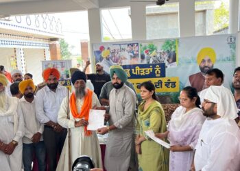 ਸਬ ਡਵੀਜ਼ਨ ਸਮਾਣਾ ਦੇ 6 ਪਿੰਡਾਂ ਦੇ ਹੜ੍ਹ ਪ੍ਰਭਾਵਿਤ ਕਿਸਾਨਾਂ ਦੀ ਮਿਸ਼ਨ ਚੜ੍ਹਦੀਕਲਾ ਤਹਿਤ ਕੀਤੀ ਭਰਪਾਈ