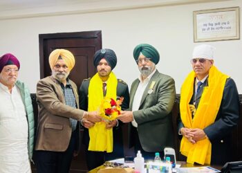 ਕੁੰਵਰ ਅੰਮ੍ਰਿਤਬੀਰ ਸਿੰਘ ਦਿੱਲੀ ਸਿੱਖ ਗੁਰਦੁਆਰਾ ਪ੍ਰਬੰਧਕ ਕਮੇਟੀ ਵੱਲੋਂ ਸਨਮਾਨ ਕਾਲਕਾ*