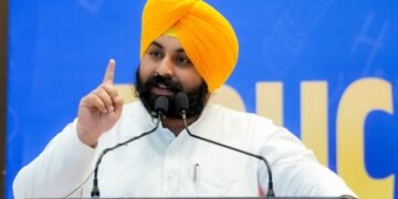 ਪੰਜਾਬ ਸਿੱਖਿਆ ਕ੍ਰਾਂਤੀ: ਰਿਕਾਰਡ NEET, JEE ਨਤੀਜਿਆਂ ਲਈ ਭਗਵੰਤ ਮਾਨ ਸਰਕਾਰ ਨੇ 300 ਤੋਂ ਵੱਧ ਪ੍ਰਿੰਸੀਪਲਾਂ ਦਾ ਕੀਤਾ ਸਨਮਾਨ